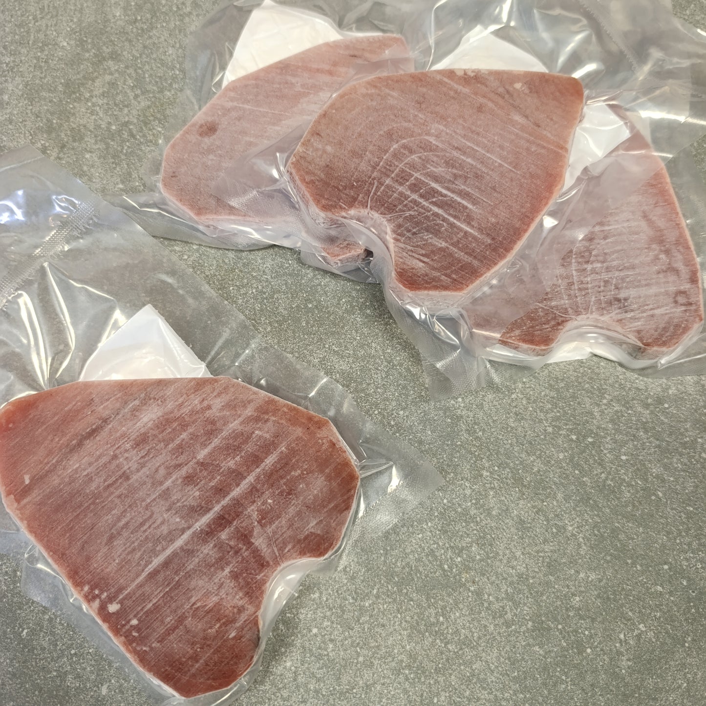 Searing Tuna Steaks |  Frozen Box | Wild Caught | 800g